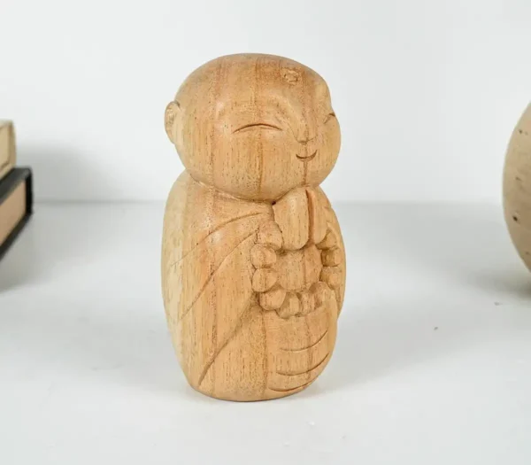 Jizo Holding prayer beads Statue, Praying, Buddha Sculpture - Image 2