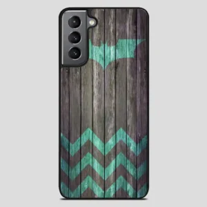 Bat And Chevron On Dark Wood Samsung Galaxy S21 Plus Case